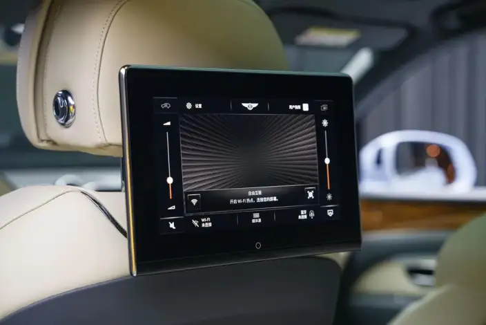 Bentayga 2022 Model 4.0T V8 – фото 10