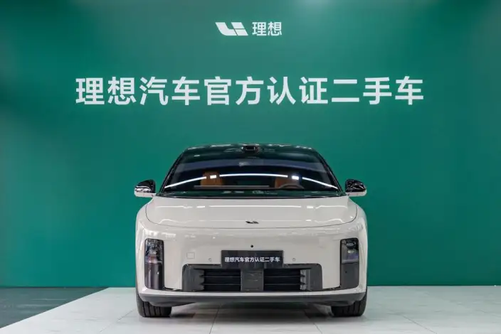 Li Auto i8 2025 Model Standard Edition – фото 2