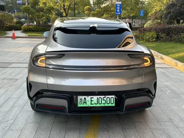 Xiaomi YU7 2025 Model 4WD Max Edition – фото 6