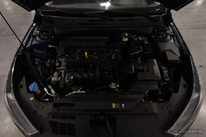 Hyundai Ioniq 2021 Model 1.5L CVT GLX Elite Edition – фото 5