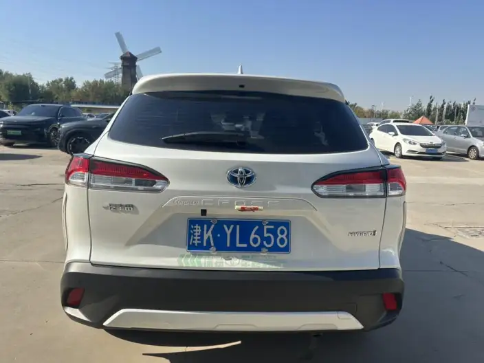 Toyota Corolla Cross 2023 Model 2.0L Intelligent Hybrid Pioneer Edition – фото 6