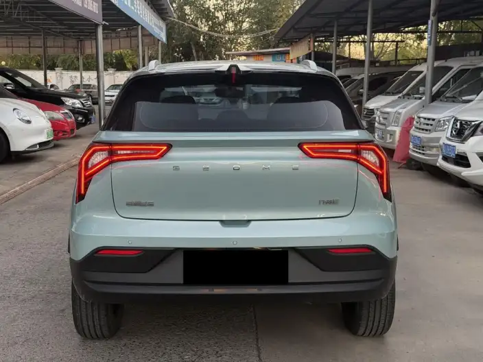 Geely Geometry E Firefly 2024 Model 401KM Xingguang – фото 4