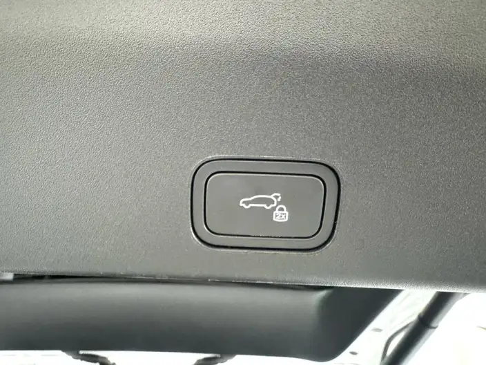 Li Auto i6 2025 Model 4WD Standard Edition – фото 10