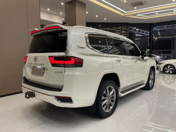 Land Cruiser (import 2022 Model 3.5T Automatic 4WD 7 seat Parallel Imported – фото 6