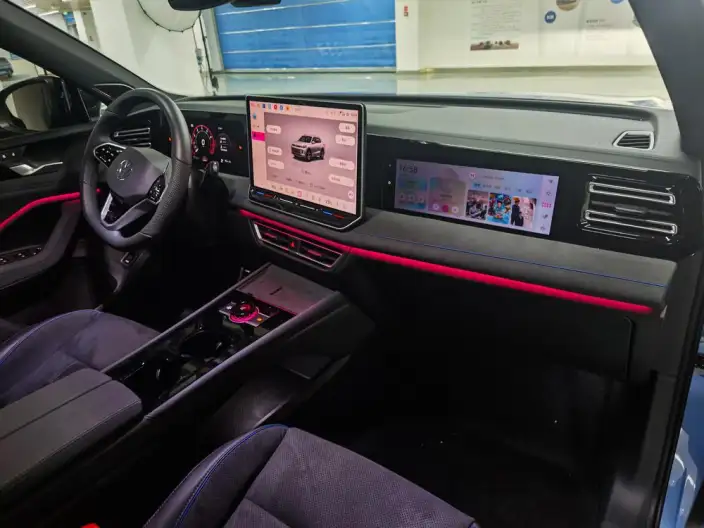 Volkswagen Tiguan L 2025 Model Pro 380TSI 4WD R-Line Smart collar Edition – фото 7