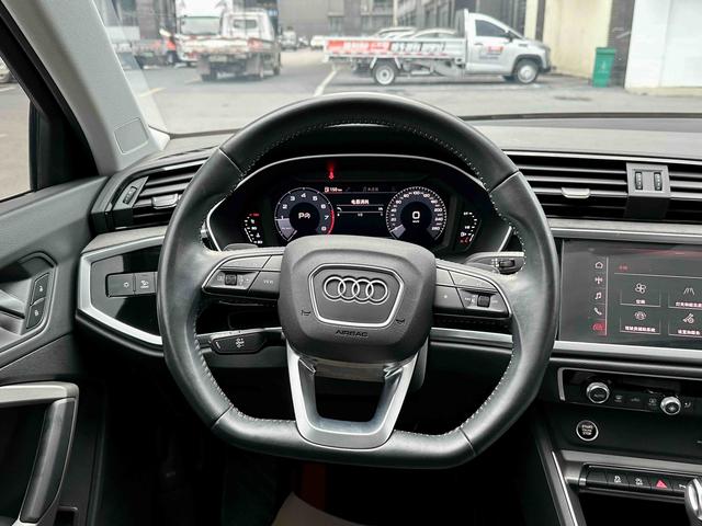 AUDI Q3 2021 35 TFSI Enterprising Dynamic – фото 11
