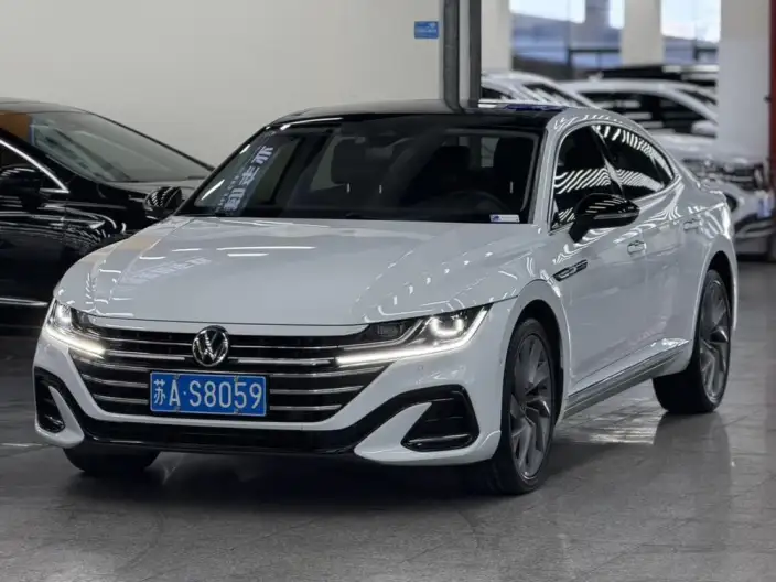 Volkswagen CC 2023 Model 380TSI Eye-catching version – фото 1