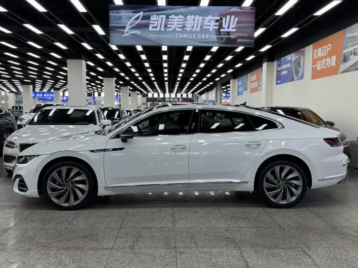 Volkswagen CC 2023 Model 380TSI Eye-catching version – фото 4