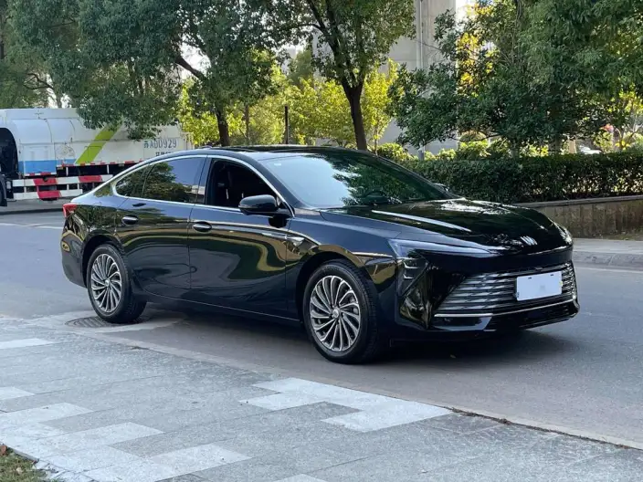 Buick LaCrosse 2024 Model 28T Automatic Yue Zun Edition – фото 3