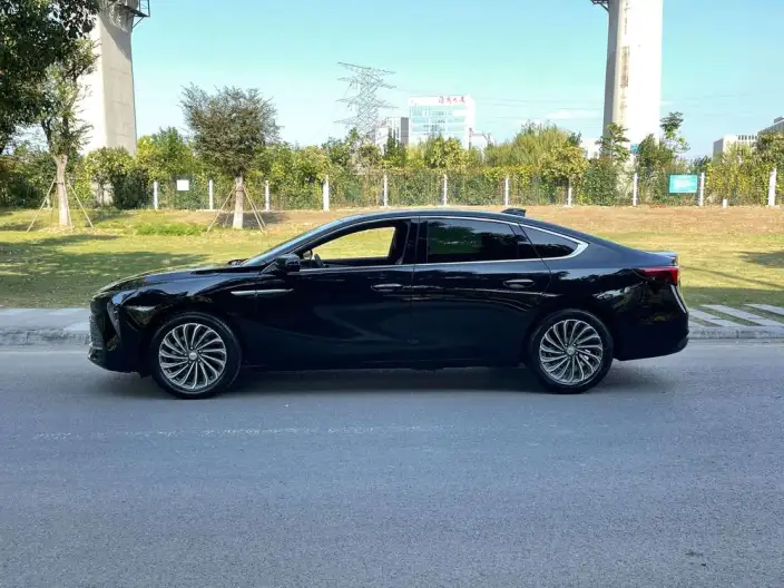 Buick LaCrosse 2024 Model 28T Automatic Yue Zun Edition – фото 4