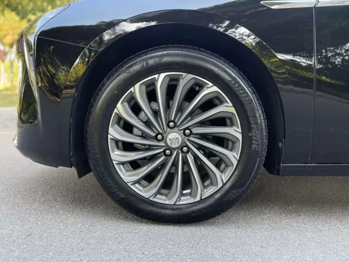 Buick LaCrosse 2024 Model 28T Automatic Yue Zun Edition – фото 8