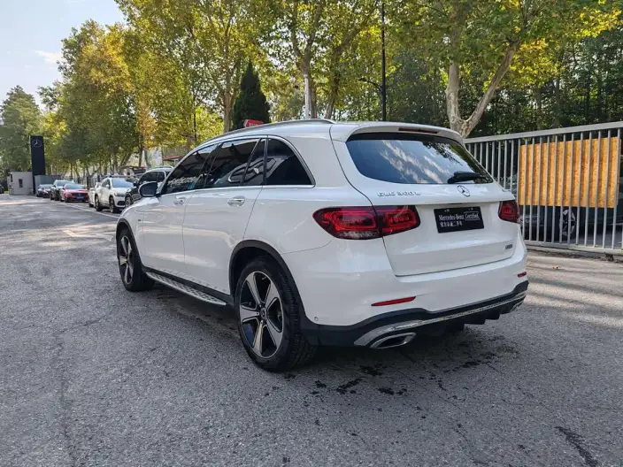 Mercedes-Benz GLC 2022 Model Facelift GLC 300 L 4MATIC Dynamic Model Collector Edition – фото 5