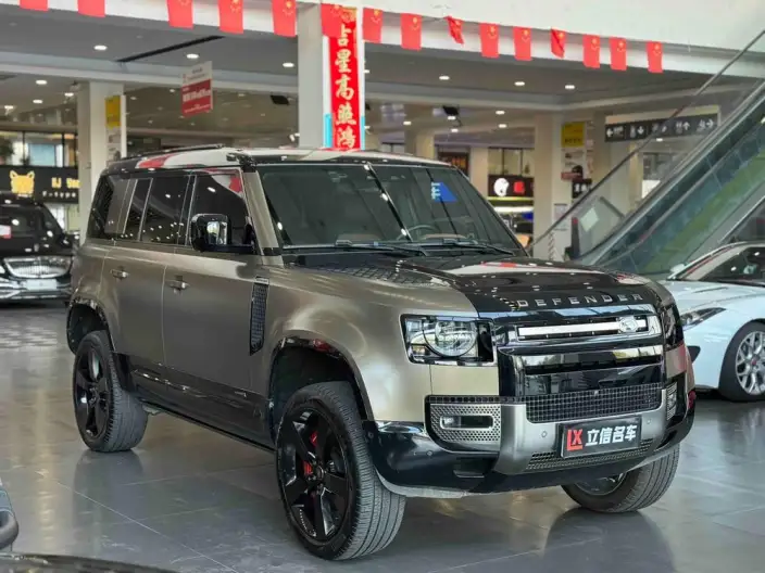 Land Rover Defender 2022 Model 110 X P400 – фото 3