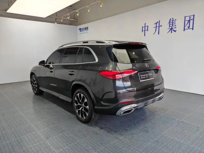 Mercedes-Benz GLC 2023 Model GLC 260 L 4MATIC Luxury Model 5 seat – фото 5