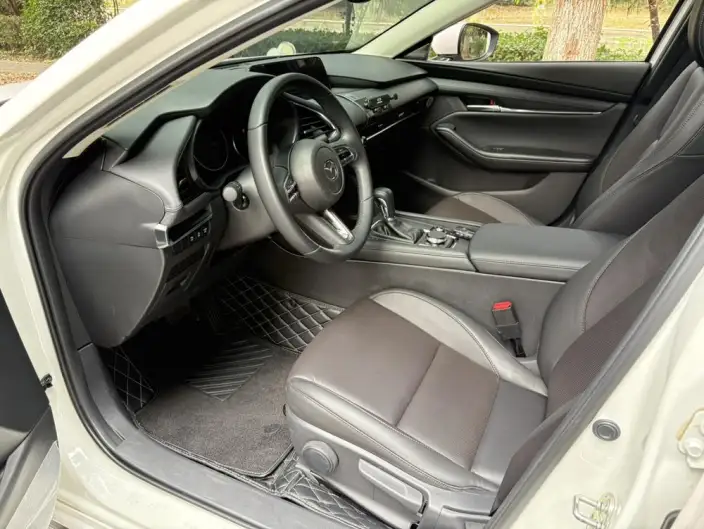Mazda3 Axela 2023 Model 2.0L Automatic Zhi Ya Edition – фото 9