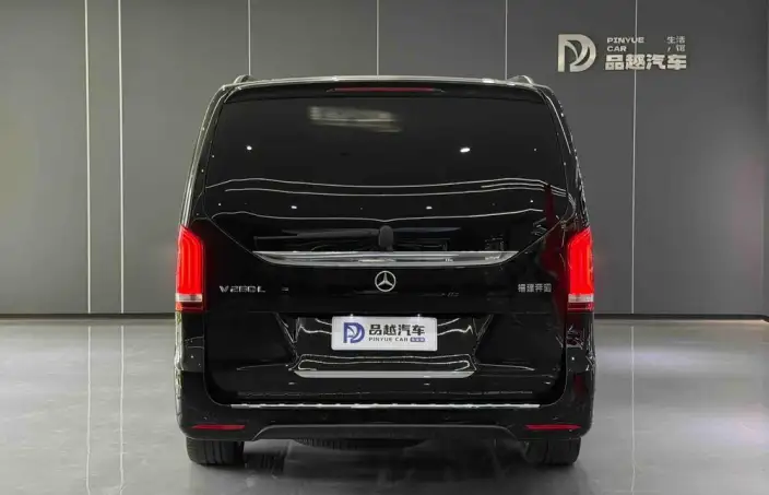 Mercedes-Benz V-Class 2022 Model V 260 L Long wheelbase Deluxe Edition – фото 4