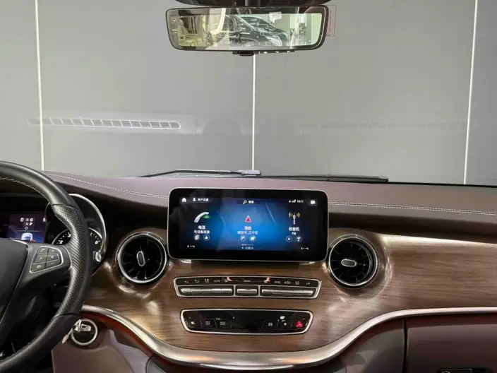 Mercedes-Benz V-Class 2022 Model V 260 L Long wheelbase Deluxe Edition – фото 9