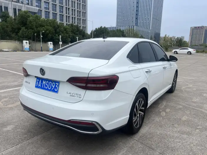 Volkswagen Lavida 2023 Model 280TSI DSG Yongyi Edition – фото 5