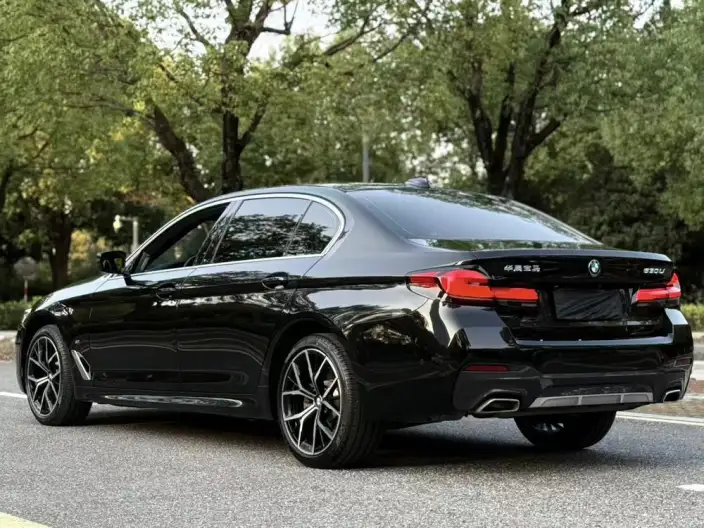 BMW 5 Series 2022 Model Facelift 530Li Exclusive Model M Sports Set – фото 4