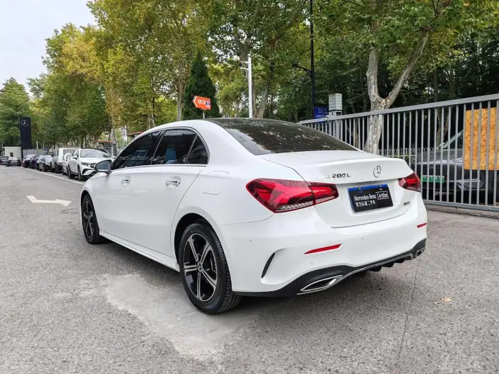 Mercedes-Benz A-class 2022 Model A 200 L Sports sedan Fashion Edition – фото 5