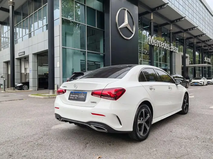 Mercedes-Benz A-class 2022 Model A 200 L Sports sedan Fashion Edition – фото 7
