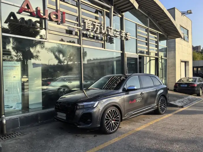 AUDI SQ7 2024 Model 4.0 TFSI – фото 1