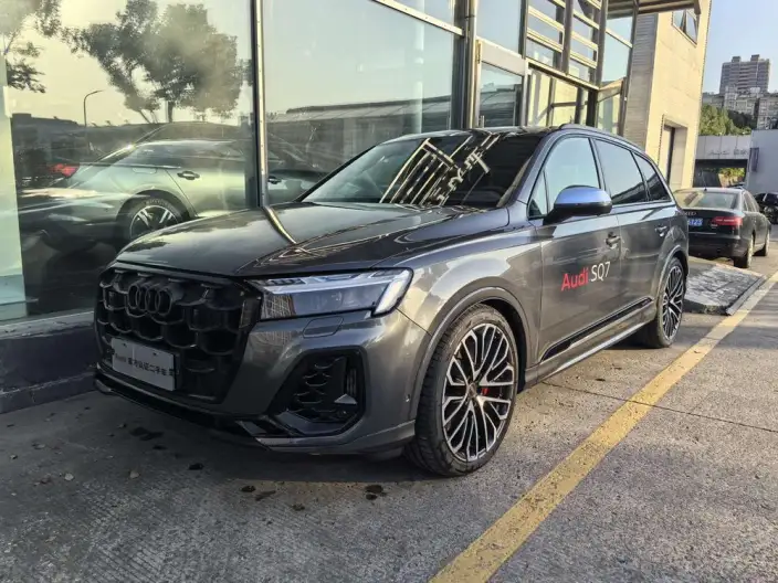 AUDI SQ7 2024 Model 4.0 TFSI – фото 7