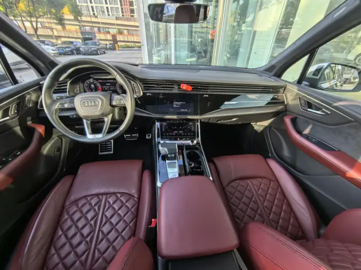 AUDI SQ7 2024 Model 4.0 TFSI – фото 8