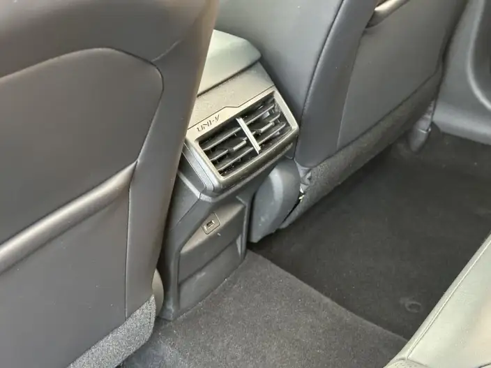 Changan UNI-V 2022 Model 1.5T Noble Model – фото 9