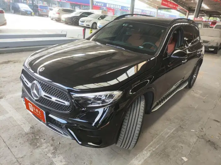 Mercedes-Benz GLC 2023 Model Facelift GLC 300 L 4MATIC Dynamic Model 5 seat – фото 1
