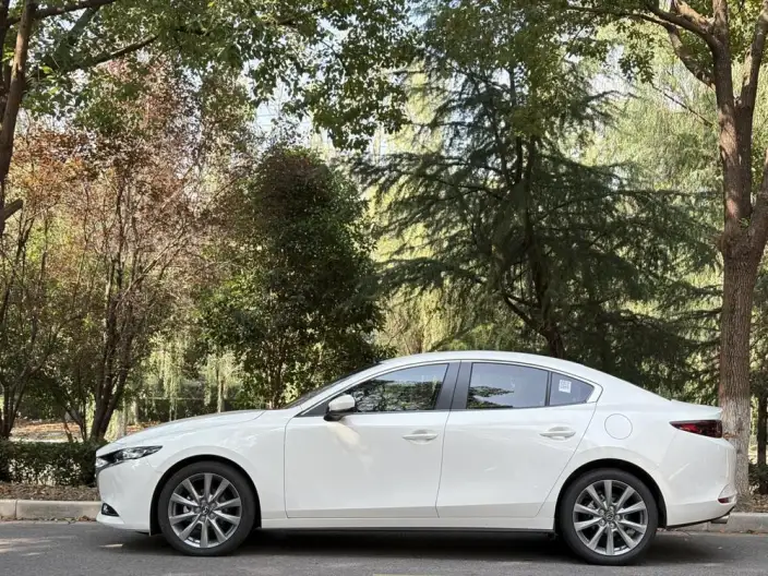 Mazda3 Axela 2025 Model 2.0L Automatic Zhi Ya Edition