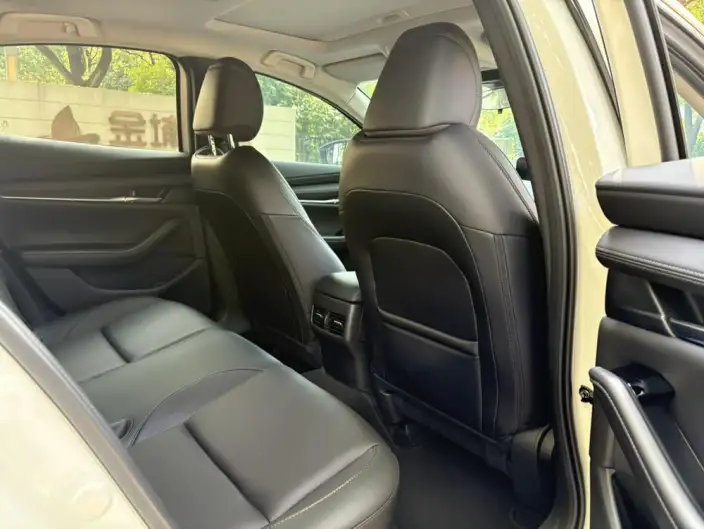 Mazda3 Axela 2025 Model 2.0L Automatic Zhi Ya Edition – фото 10