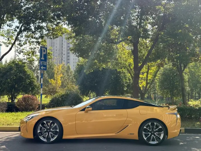 Lexus LC 2021 Model 500h Special Edition – фото 3