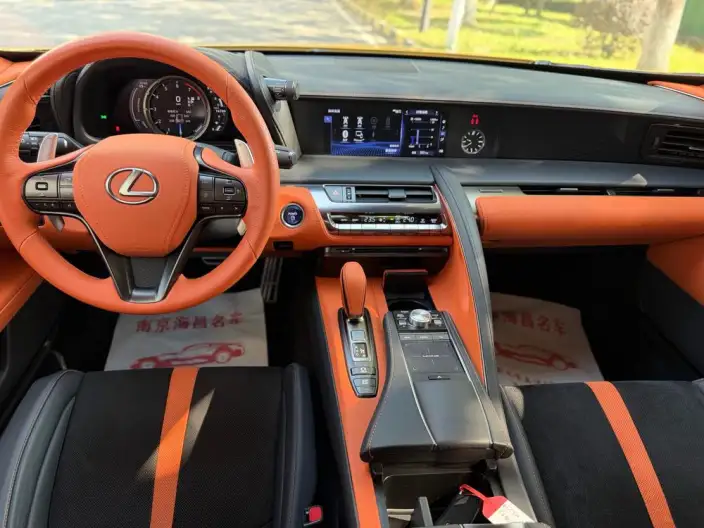 Lexus LC 2021 Model 500h Special Edition – фото 7