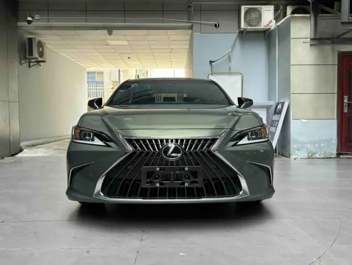 Lexus ES 2022 Model 200 Superior Edition – фото 2