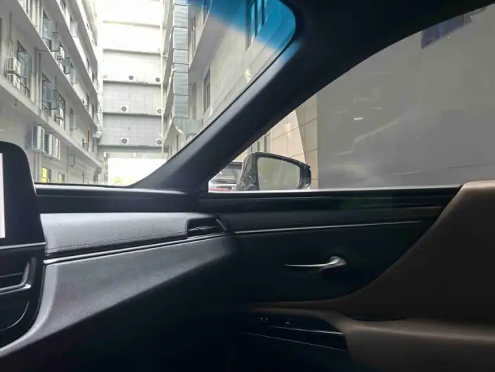 Lexus ES 2022 Model 200 Superior Edition – фото 10