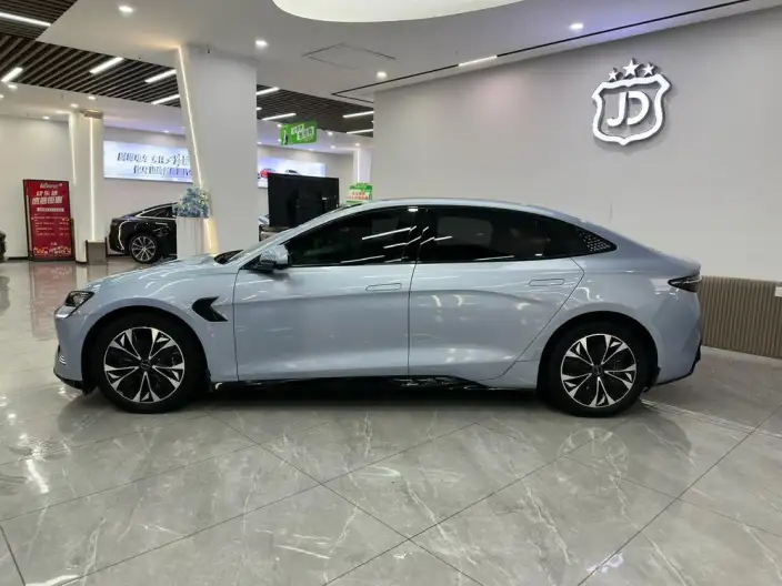 BYD Seal 2022 Model 550KM Standard Battery Life Rear Drive Edition Noble Model – фото 4