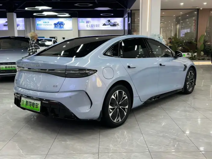 BYD Seal 2022 Model 550KM Standard Battery Life Rear Drive Edition Noble Model – фото 7