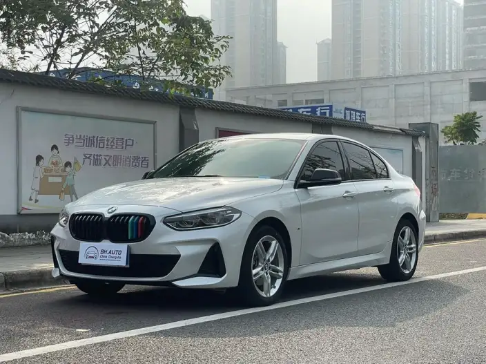 BMW 1 Series 2023 Model 120i M Sports Night Edition – фото 1