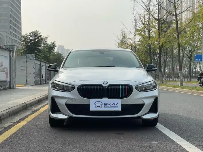 BMW 1 Series 2023 Model 120i M Sports Night Edition – фото 2