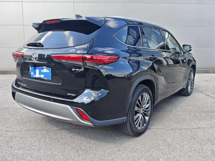 Toyota Highlander 2026 Model Hybrid 2.5L 4WD Premium Edition 7 seat – фото 3