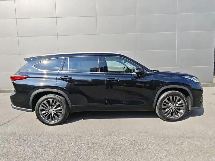 Toyota Highlander 2026 Model Hybrid 2.5L 4WD Premium Edition 7 seat – фото 4