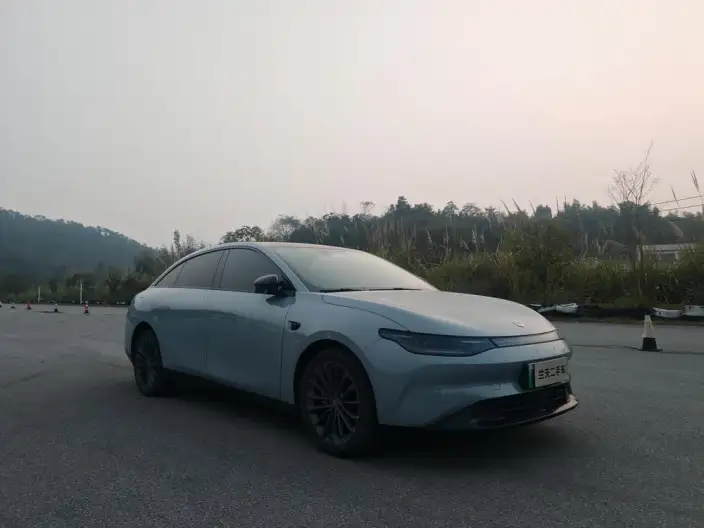Leapmotor C01 2024 Model EV Edition 525 Exclusive Edition – фото 3