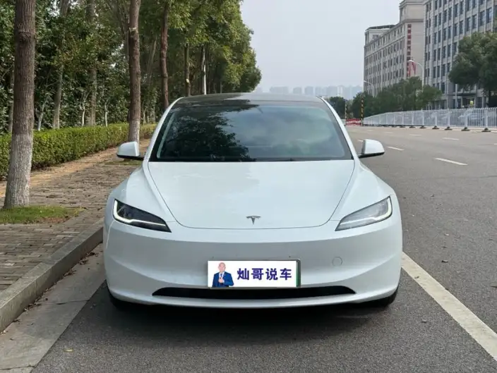 Model 3 2023 Model Rear-wheel drive version – фото 2