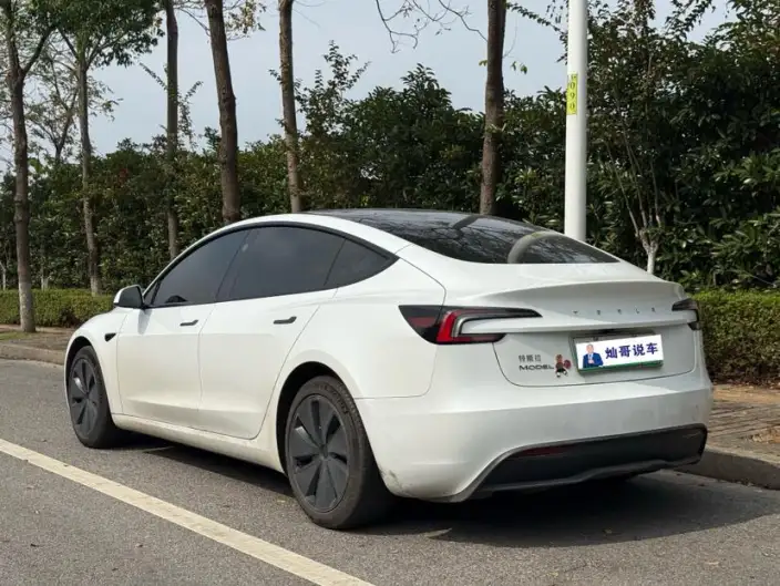 Model 3 2023 Model Rear-wheel drive version – фото 4