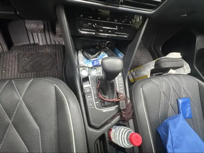 Volkswagen Tiguan L PHEV 2022 Model 430PHEV Plug-in hybrid Premium Edition – фото 9