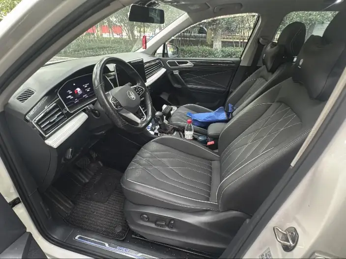 Volkswagen Tiguan L PHEV 2022 Model 430PHEV Plug-in hybrid Premium Edition – фото 10