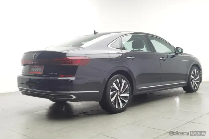 Volkswagen Passat 2022 Model 330TSI Deluxe Edition – фото 4