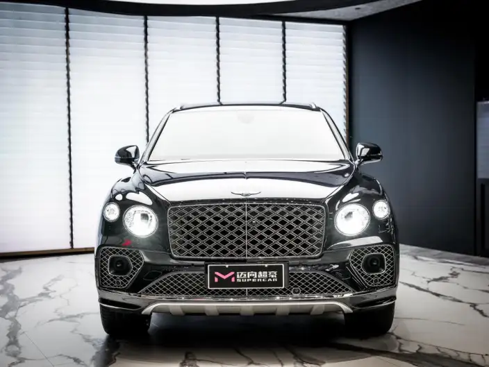 Bentayga 2023 Model 4.0T V8 Long wheelbase Yadu Edition