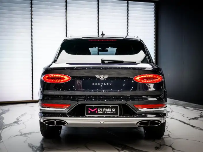 Bentayga 2023 Model 4.0T V8 Long wheelbase Yadu Edition